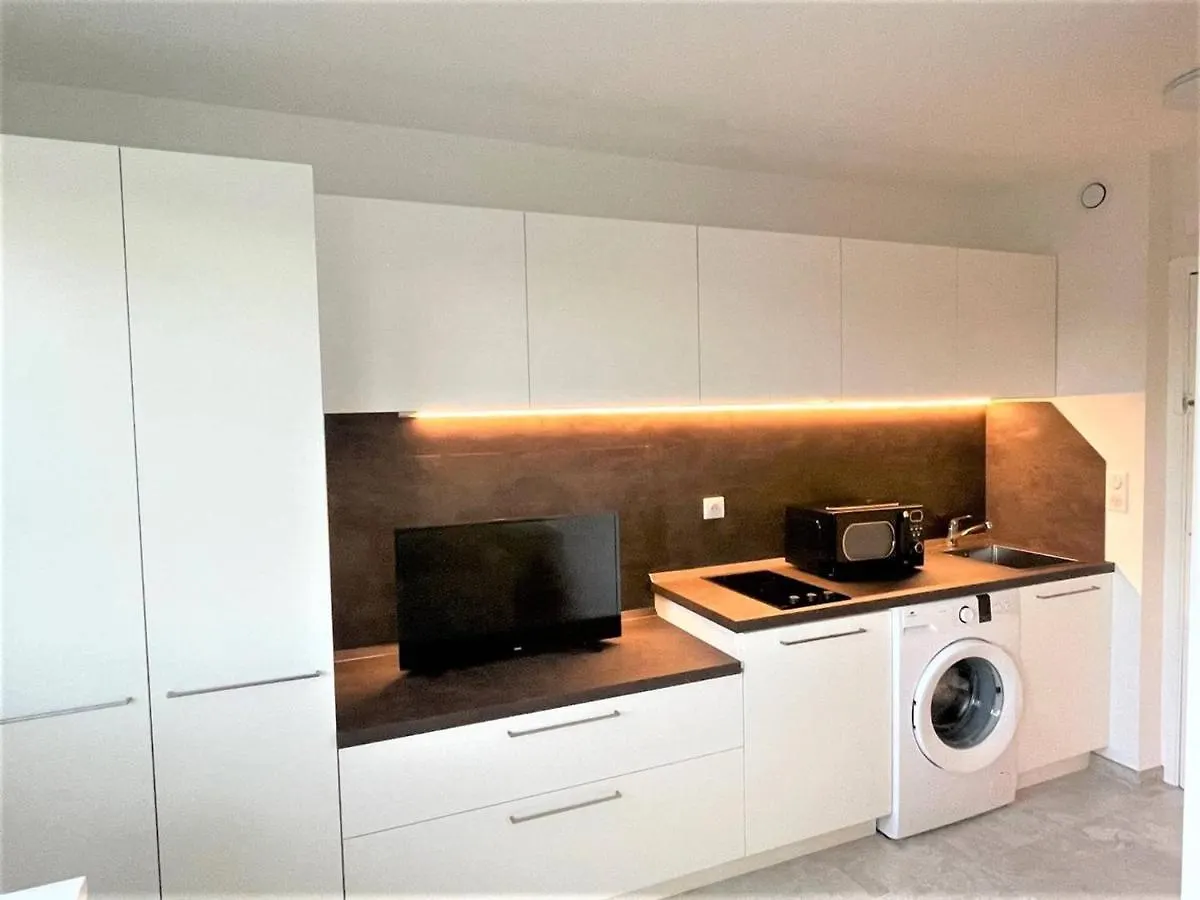 Studio Renove Cosy A 50M De La Plage - Fr-1-252A-96 Villeneuve-Loubet 0*,  France